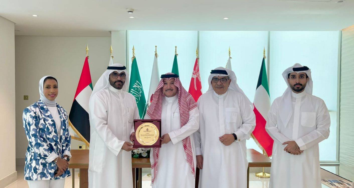 وفد اتحاد المحامين الخليجيين في ضيافة آل حمد 